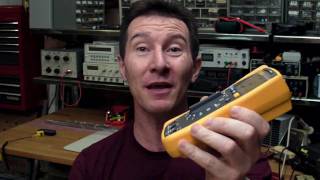 EEVblog 60  Fluke 117 Multimeter Review and Teardown [upl. by Nim]