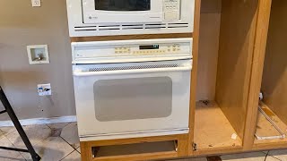 How To Remove A BuiltIn￼￼ Oven [upl. by Abeu317]