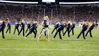 Cosmo the Cougar amp the Cougarettes Dance  BYU Vs Boise St 2017 [upl. by Notyrb]