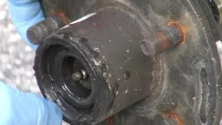 Changing Trailer Wheel Bearings [upl. by Broddy]