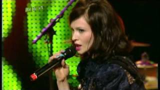 Sophie Ellis Bextor  Groovejet If This Aint Love LIVE [upl. by Radack]