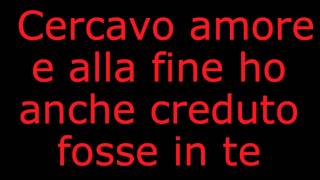 Cercavo amore  Emma marrone TESTO  LYRICS [upl. by Parlin]