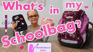 Whats in my Schoolbag  Was ist in meinem Schulranzen [upl. by Watts]