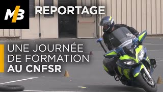 Une journée de formation au pilotage moto avec les Gendarmes au CNFSR  Reportage [upl. by Clary174]