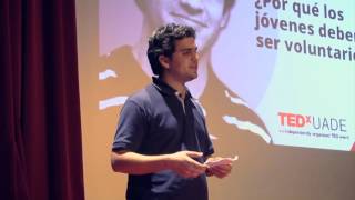 ¿Por qué los jóvenes debemos ser voluntarios  Gustavo Agustín Perez  TEDxUADE [upl. by Symer]