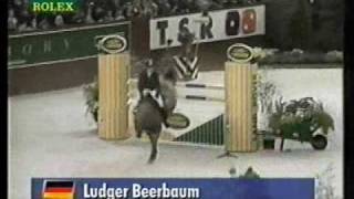 GOLDFEVER Ludger Beerbaums Hanoverian stallion by wwwequineevolutioncom [upl. by Donelu367]