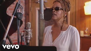 Cassandra Wilson  Dont Explain Performance Video [upl. by Bowers]