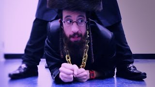 quotShake It Offquot Jewish Parody  IM TAKING OFF [upl. by Enineg]