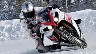 EXTREME 258 KMH SUR LA GLACE  MATCH PORSCHE GT3 RS FACE A YAMAHA YZF 1000 R1 [upl. by Tnomed]