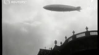 TRANSPORT Aviation R101 Airship flies over London 1929 [upl. by Reginald]