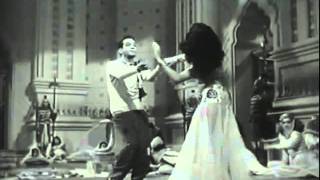 Cantinflas Bailando Cumbia [upl. by Fabria]