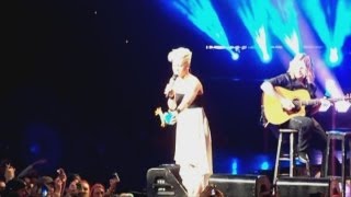 Pink stops concert in Philadephia to help crying girl [upl. by Koh]