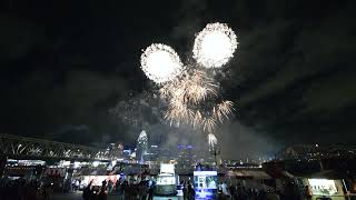 2022 WEBN Fireworks Full Display Cincinnati Western Southern Rozzis Famous [upl. by Arianne]