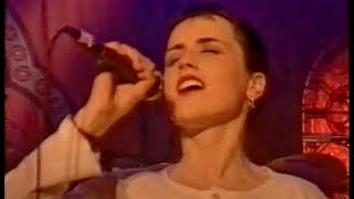 The Cranberries  Live Glasgow 1993 The Best Version [upl. by Idnal]