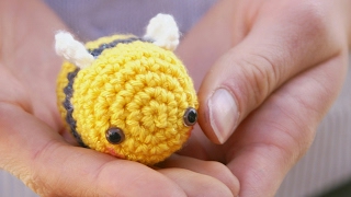 Tutoriel Amigurumi Abeille  super easy fr [upl. by Ainav108]