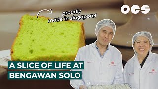 Over 1000 Pandan Chiffon Cakes Handmade Daily in Singapore 💪  A Slice Of Life At Bengawan Solo [upl. by Oigimer228]