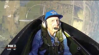 96yearold WWII pilot takes flight again in Tampa [upl. by Raskind]