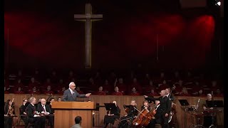 Charismatic false prophet confronts Pastor John MacArthur at Grace Community Church [upl. by Eyk]