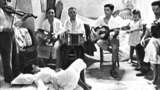 Italian Traditional Music Puglia Pizzica de Focu [upl. by Sinegold]