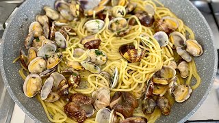 SPAGHETTI alle VONGOLE [upl. by Diann]