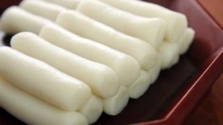 Garaeddeok long cylinder shaped rice cake 가래떡 [upl. by Eydie]