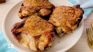 Chicken Thighs in the Air Fryer  Caderas de pollo en la freidora de aire [upl. by Lock]