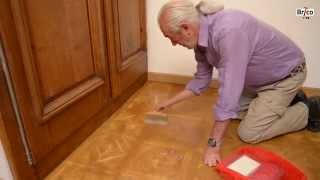 Rénoverrevernir un parquet vitrifié  Bricolage avec Robert [upl. by Alphonsine87]